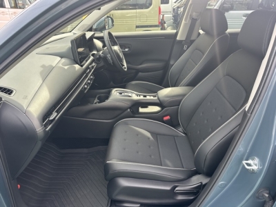 ZR-V(ホンダ)中古車 後席内装