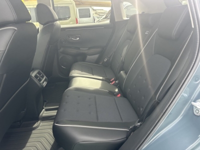 ZR-V(ホンダ)中古車 後席から見た前席