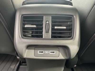 ZR-V(ホンダ)中古車 内外装写真