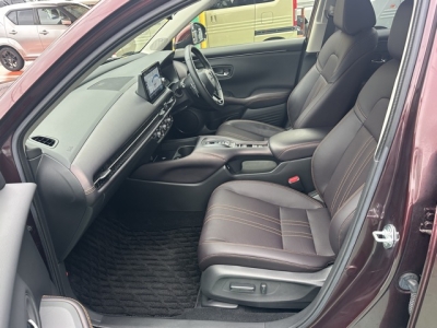 ZR-V(ホンダ)中古車 前席内装