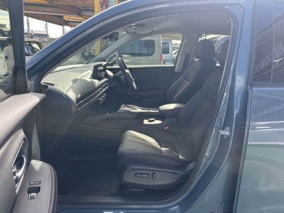 ZR-V(ホンダ)中古車 前席内装