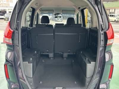 フリード+(ホンダ)中古車 内外装写真他２