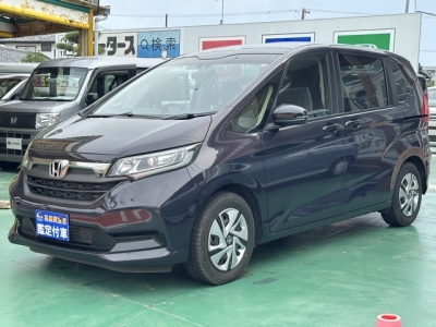 フリード+(ホンダ)中古車 前方