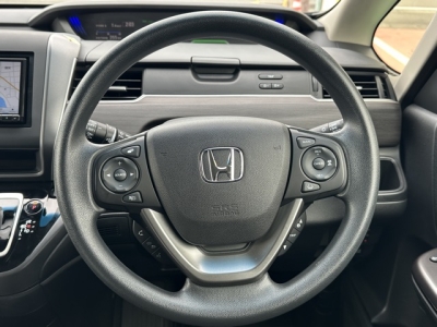 フリード+(ホンダ)中古車 内外装写真