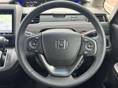 フリード＋(ホンダ)レンタＵＰ 内外装写真他