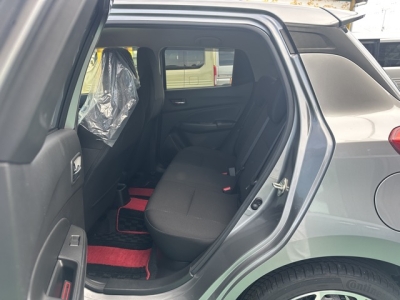 スイフトスポーツ(スズキ)中古車 後席内装