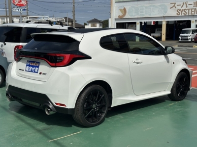 GRヤリス(トヨタ)登録済未使用車 内外装写真他２