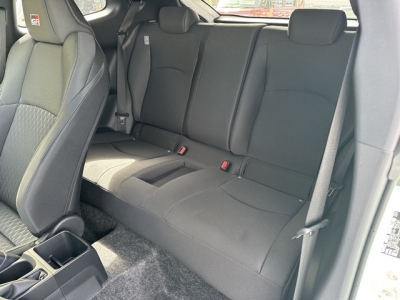 GRヤリス(トヨタ)登録済未使用車 後席内装