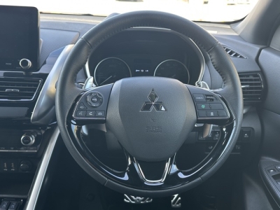 エクリプスクロスPHEV(三菱)中古車 内外装写真他