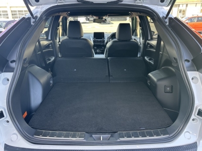 エクリプスクロスPHEV(三菱)中古車 内外装写真他1