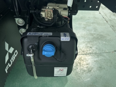 キャンター(三菱)レンタ登録済未使用車 内外装写真他2