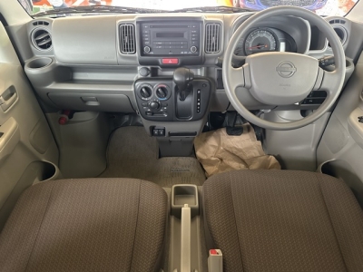 NV１００クリッパー(ニッサン)中古車 後席から見た前席