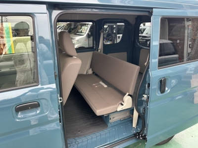 NV１００クリッパー(ニッサン)中古車 後席内装