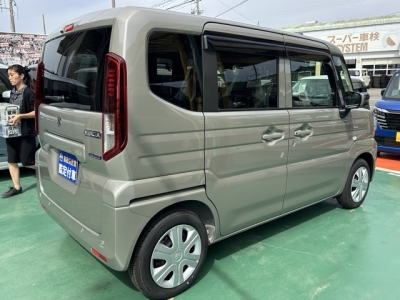 新型スペーシア(スズキ)届出済未使用車 内外装写真他２