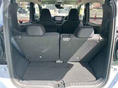 サクラ(ニッサン)中古車 内外装写真他２