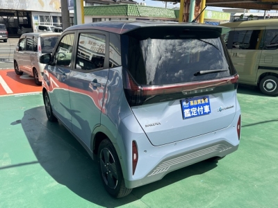 サクラ(ニッサン)中古車 後方