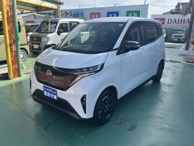 サクラ(ニッサン)中古車 前方