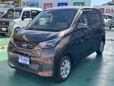 デイズ(ニッサン)ディーラ-試乗車 前方