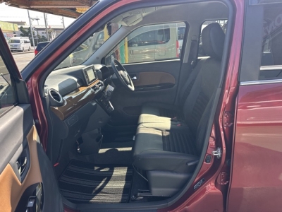 キャストのOEM(ダイハツ)中古車 前席内装