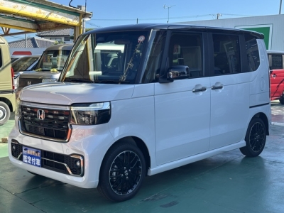 新型N-BOX(ホンダ)届出済未使用車 前方