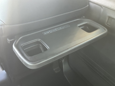 新型N-BOX(ホンダ)届出済未使用車 内外装写真他