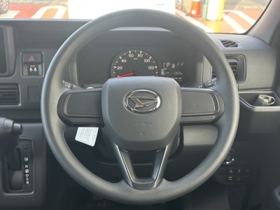 ハイゼットカーゴ(ダイハツ)ディーラ-試乗車 内外装写真他