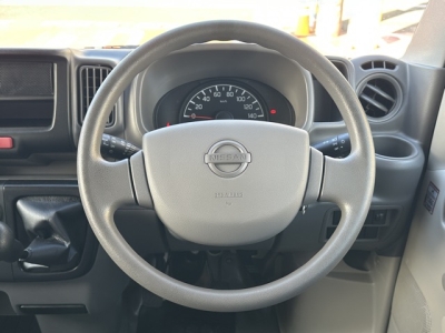 NV１００クリッパー(ニッサン)中古車 内外装写真