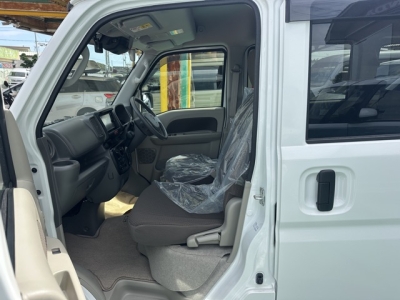 NV１００クリッパー(ニッサン)中古車 前席内装