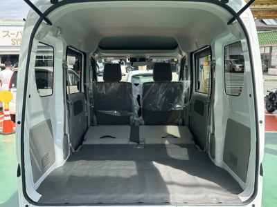 NV１００クリッパー(ニッサン)中古車 内外装写真他１
