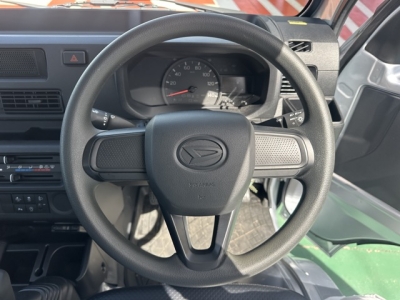 ハイゼットトラック(ダイハツ)中古車 後席から見た前席