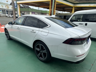 アコード(ホンダ)登録済未使用車 後方