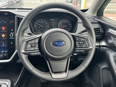 インプレッサ(スバル)中古車 内外装写真