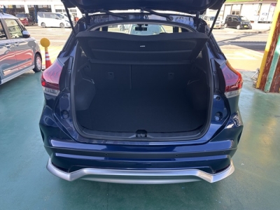 キックス(ニッサン)中古車 内外装写真他２