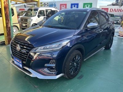 キックス(ニッサン)中古車 前方