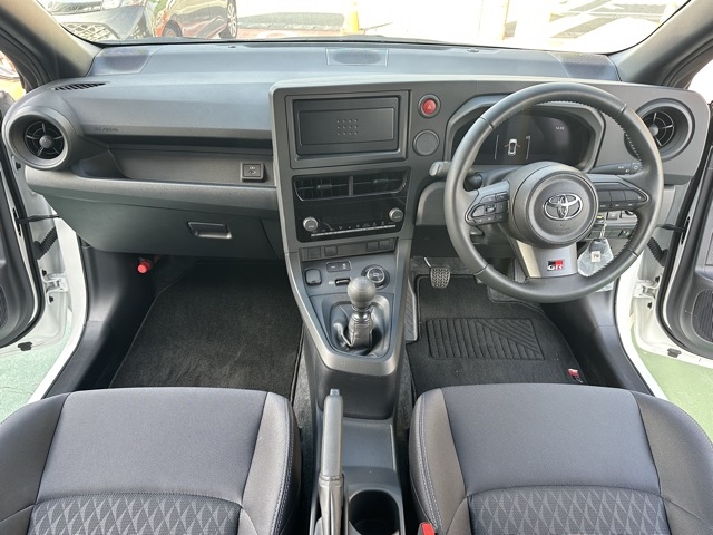 GRヤリス(トヨタ)中古車 5