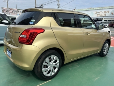 スイフト(スズキ)中古車 内外装写真他２