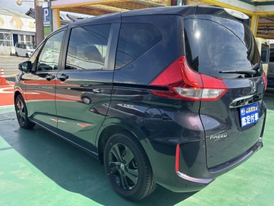 フリード(ホンダ)登録済未使用車 後方