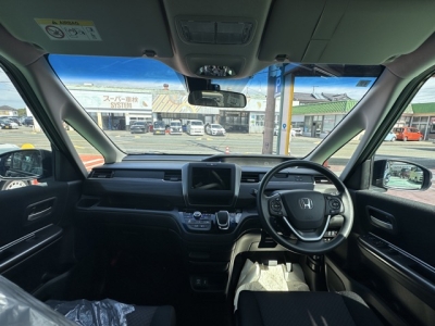 フリード(ホンダ)登録済未使用車 内外装写真