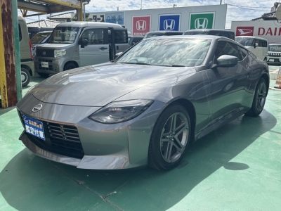 フェアレディZ(ニッサン)ディーラ-試乗車 前方