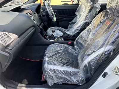 WRX STI(スバル)登録済未使用車 前席内装