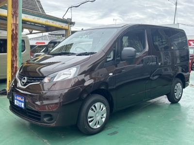 NV200バネットバン(ニッサン)登録済未使用車 前方