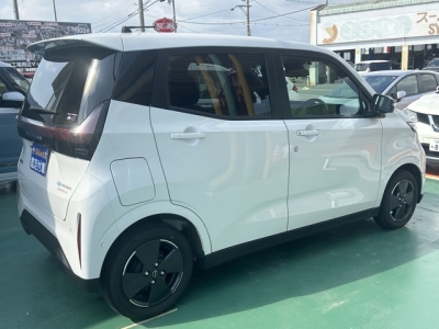 サクラ(ニッサン)ディーラ-試乗車 内外装写真他１