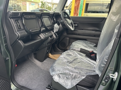 ハスラー(スズキ)届出済未使用車 前席内装
