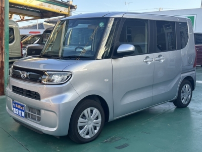 タント(ダイハツ)ディーラ-試乗車 前方