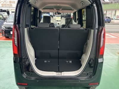 新型N-BOX(ホンダ)届出済未使用車 内外装写真他２
