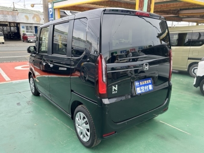 新型N-BOX(ホンダ)届出済未使用車 後方
