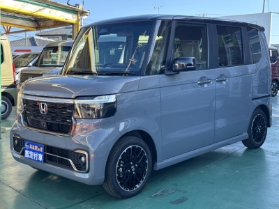 新型N-BOX(ホンダ)届出済未使用車 前方
