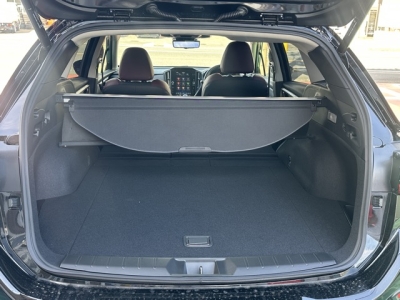 レヴォーグ(スバル)中古車 内外装写真他1