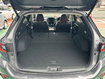 レヴォーグ(スバル)中古車 内外装写真他1