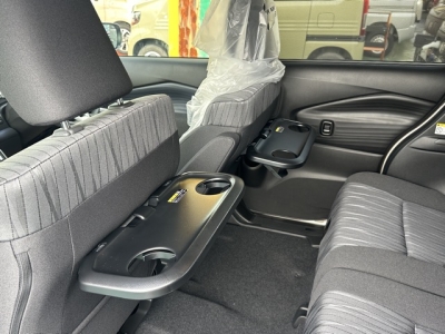 新型ソリオ(スズキ)登録済未使用車 内外装写真他２